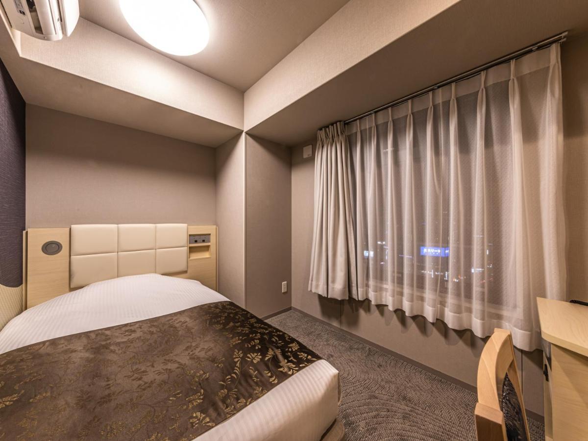 Apa Hotel Shin Osaka-Eki Tower Екстериор снимка